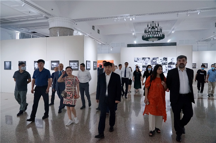 庆祝上合20周年展览推进会召开