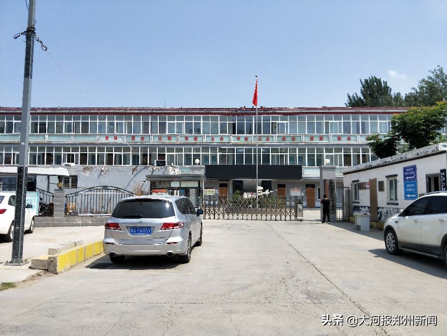 记者采访郑州高新区双桥办事处 被骂“有毛病”