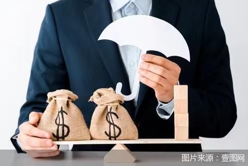 航運業(yè)面臨“驚濤駭浪” 船舶保險業(yè)“安全靠岸”需度幾重“浪”？