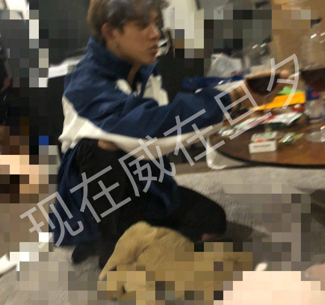 黃旭熙被爆私聯多位女粉絲 中文首站管理組宣布全體離職