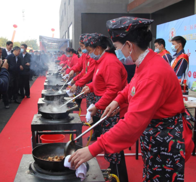 第五届辣子鸡美食文化节山东枣庄举办 助力产业再上新台阶