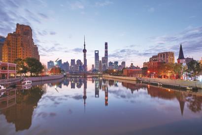 前三季度 上海实现进出口总值2.92万亿元增长15.4%