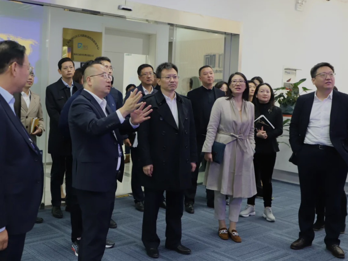 閔行區(qū)政府領導蒞臨勵響指導工作