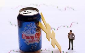 重慶啤酒產(chǎn)能利用率僅76%仍持續(xù)擴(kuò)產(chǎn) 新建項(xiàng)目產(chǎn)能并列第一