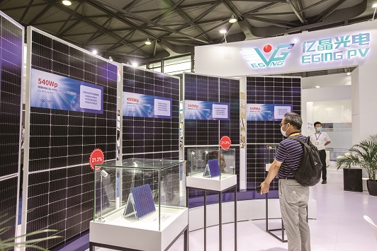 億晶光電易主三年扣非累虧12.8億 連年虧損扭虧遙遙無(wú)期
