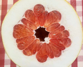 口感酸甜果肉多汁的冬日“柚”来了 咋吃好？
