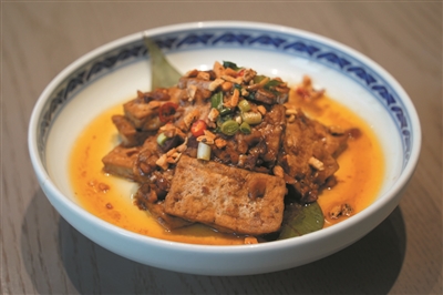 宋朝屋里厢的菜：香榧点睛的东坡豆腐