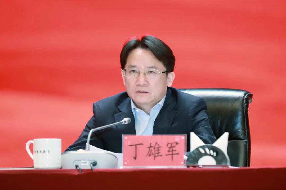 “五个坚持”,丁雄军定调法治茅台建设