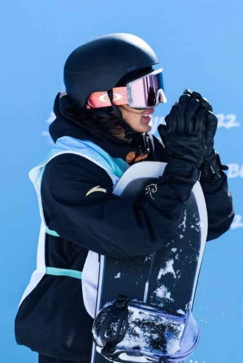 TEAM OAKLEY运动员苏翊鸣和谷爱凌在2022年北京冬奥会再度摘金夺银！