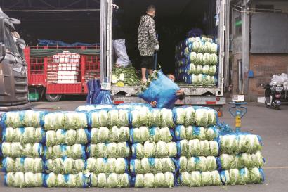 重点区域补足运力 申城“菜篮子”备货接近平日2倍 