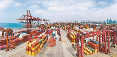 按下“慢行键”后 深圳港前两月集装箱吞吐量428万标箱 