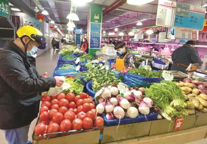 上海各区积极协调 全力保障市民物资需求解决“买菜难”