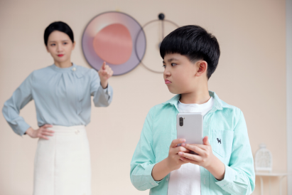 360OS奇少年学生学习手机：孩子的第一台学习手机