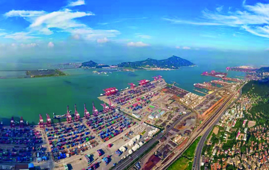4月 深圳海空港货物吞吐量同比分别增长15%、46%