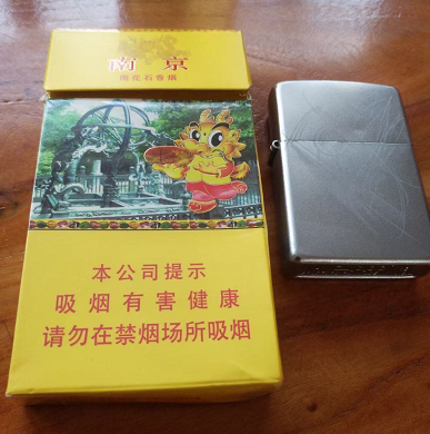 烟酒店利润有多少？开个名烟名酒店一年能赚多少钱？